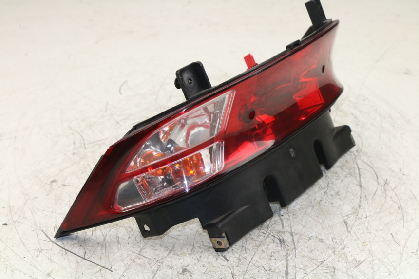 photo de TAIL LIGHT SYM JOYRIDE 125 (2002 - 2009) - Surface and material condition