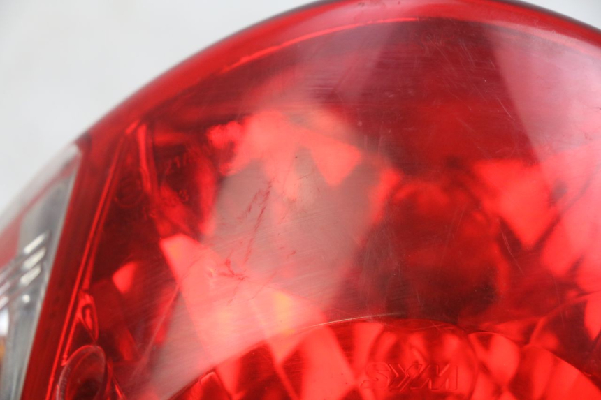 photo de REAR LIGHT SYM SYMPHONY 125 (2009 - 2015) - Alternative perspective