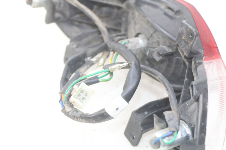 photo de REAR LIGHT PEUGEOT TWEET 4T 50 (2010 - 2014) - Zoom on usage condition