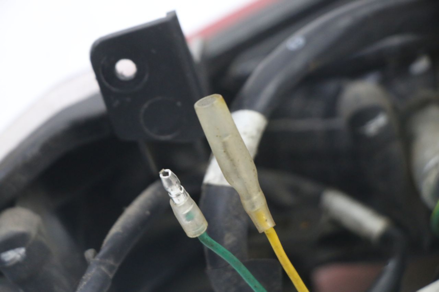 photo de TAIL LIGHT PEUGEOT TWEET PRO CARGO 50 (2018 - 2022) - Fixing points details