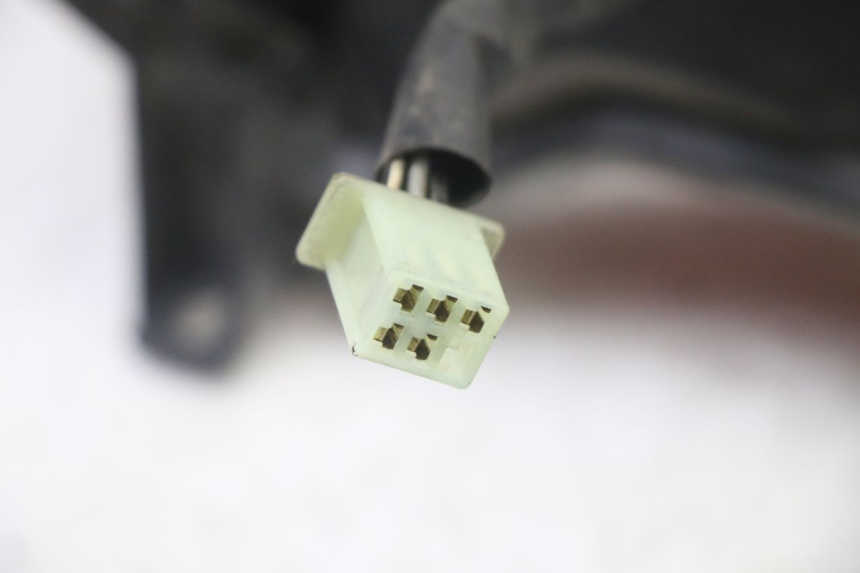 photo de REAR LIGHT SUZUKI UH BURGMAN 125 (2002 - 2006) - Checked used part