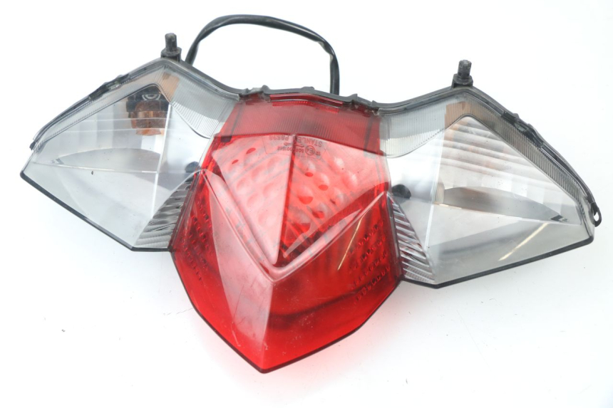 photo de TAIL LIGHT HONDA VFR F 1200 (2010 - 2015) - Technical close-up