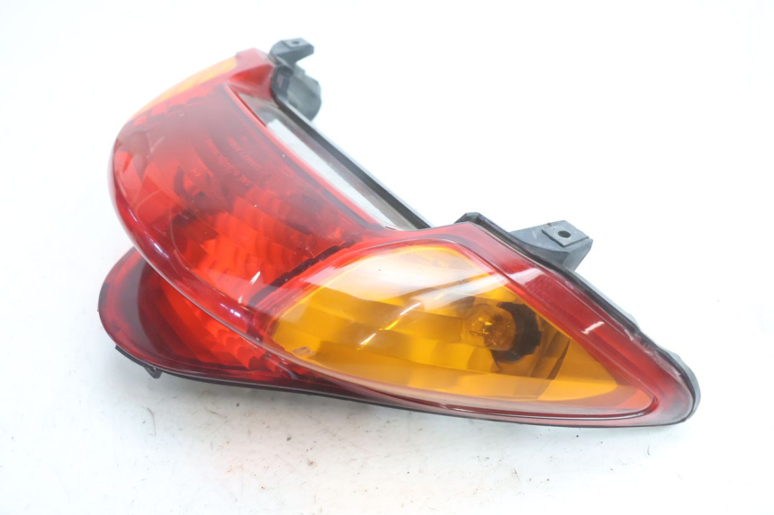 photo de TAIL LIGHT HONDA VFR FI RC46 800 (1998 - 2001) - Technical close-up