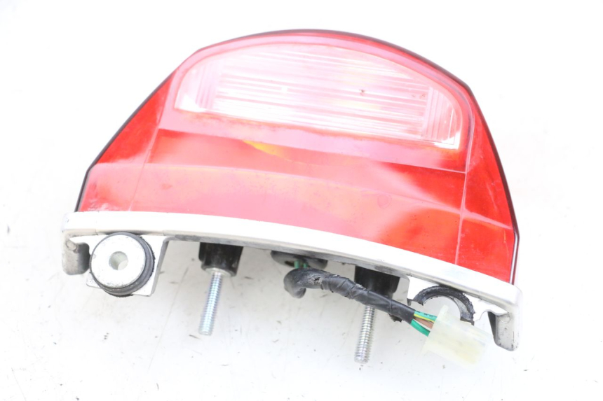 photo de REAR LIGHT DAELIM VJ ROADWIN FI 125 (2008 - 2017) - Additional view of the item
