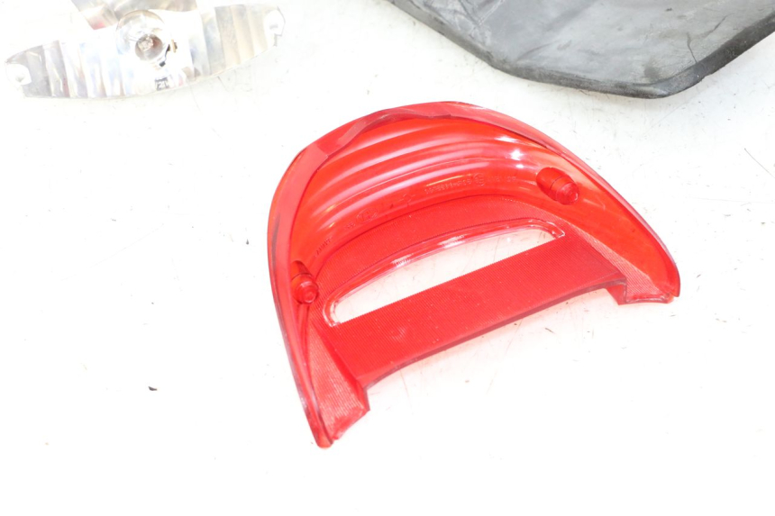 photo de TAIL LIGHT HONDA X8R 50 (1998 - 2003) - Alternative perspective
