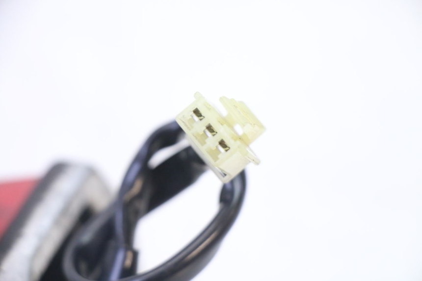 photo de TAIL LIGHT YAMAHA XJ6 ABS 600 (2008 - 2016) - Fixing points details