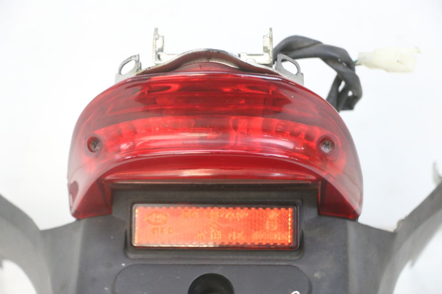 photo de TAIL LIGHT HONDA XLV VARADERO 125 (2000 - 2006) - Surface and material condition