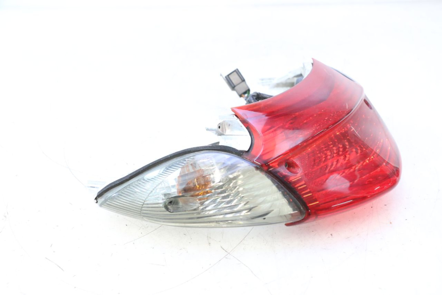 photo de TAIL LIGHT HONDA XLV VARADERO 125 (2007 - 2012) - High-resolution close-up