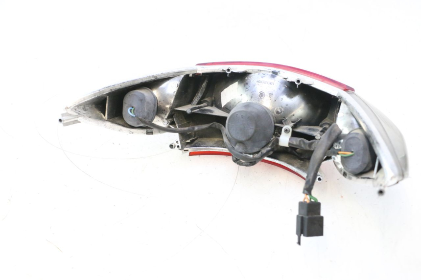 photo de TAIL LIGHT HONDA XLV VARADERO 125 (2007 - 2012) - Surface and material condition