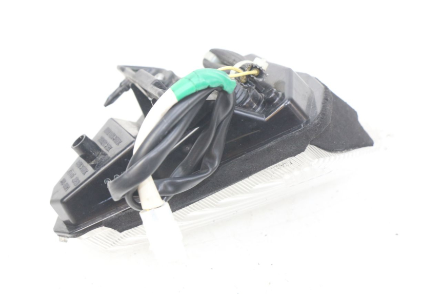 photo de REAR LIGHT YAMAHA XP T-MAX TMAX ABS 530 (2012 - 2015) - Alternative perspective