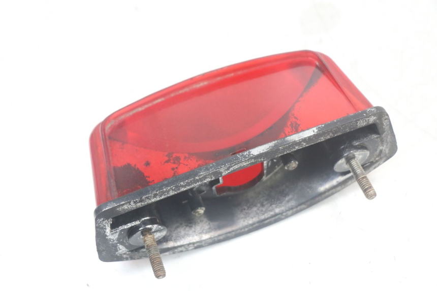 photo de REAR LIGHT PEUGEOT XP6 50 (1997 - 2003) - Technical close-up