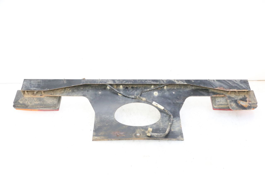 photo de TAIL LIGHT YAMAHA YFM GRIZZLY 550 (2008 - 2015) - Surface and material condition