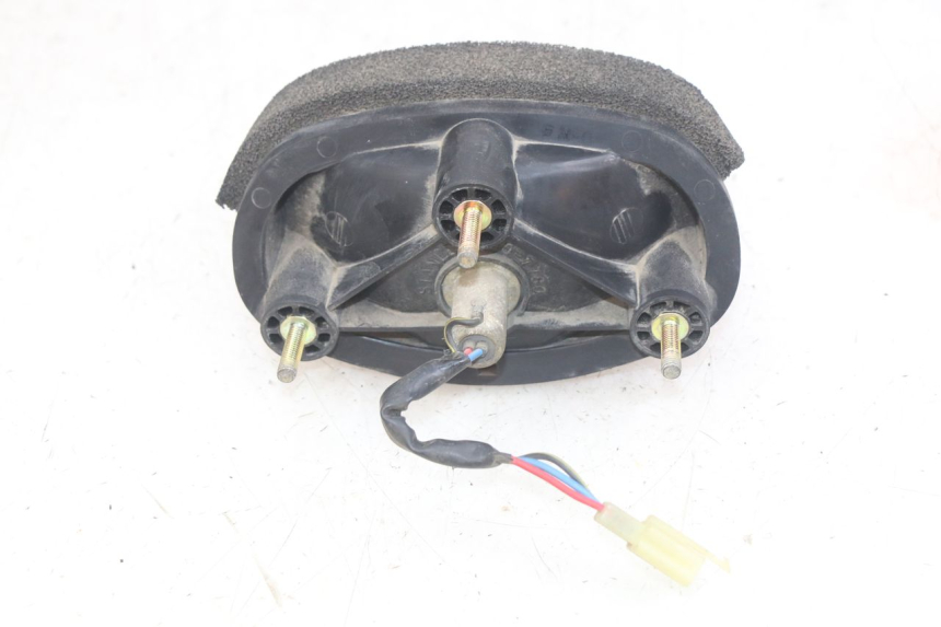 photo de REAR LIGHT YAMAHA YZF R THUNDERCAT 600 (1996 - 2003) - Technical close-up