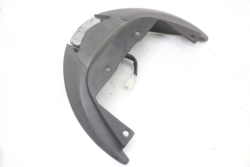 photo de REAR LIGHT PIAGGIO ZIP 2T 50 (2009 - 2019) - Surface and material condition