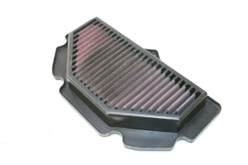 photo de AIR FILTER SUZUKI GSR 600 (2005 - 2012) - Zoom on usage condition