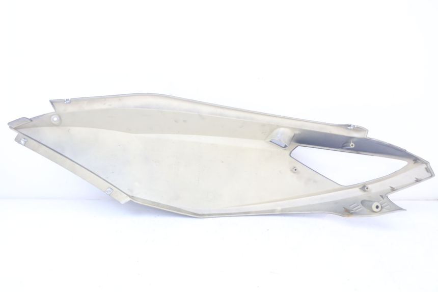 photo de RIGHT REAR SIDE PANEL QUADRO 3D S 350 (2013 - 2018) - Fixing points details