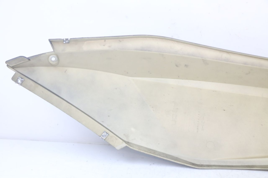 photo de RIGHT REAR SIDE PANEL QUADRO 3D S 350 (2013 - 2018) - Surface and material condition