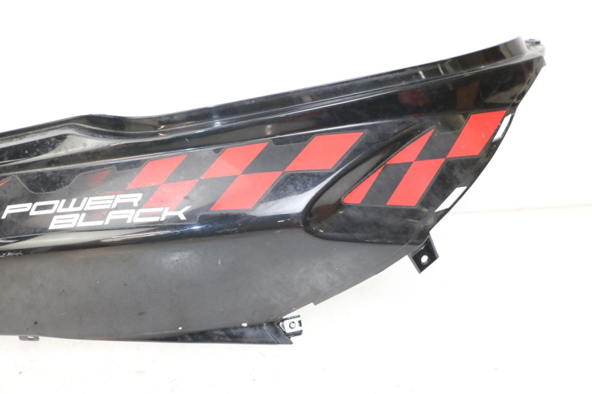 photo de Right rear side panel DAELIM A-FOUR 2T 50 (2005 - 2012) - Distinctive features