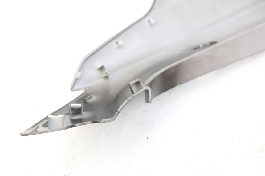 photo de RIGHT REAR SIDE PANEL KYMCO AGILITY 16+ 4T 50 (2018 - 2023) - Additional view of the item