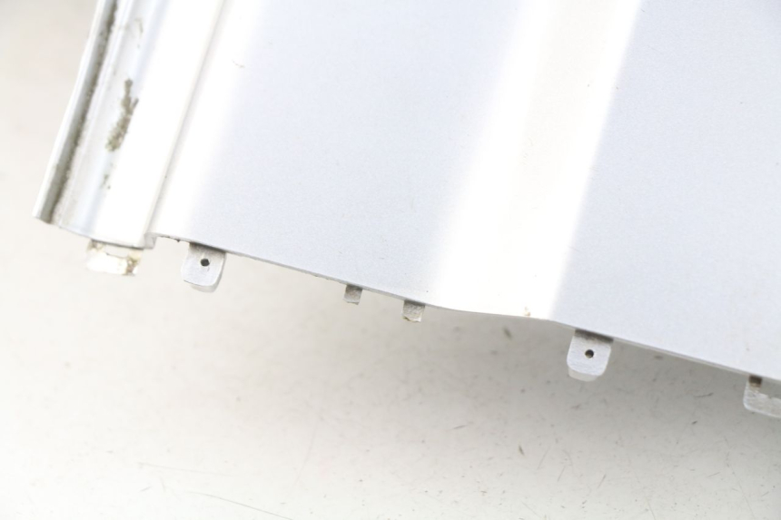 photo de RIGHT REAR SIDE PANEL KYMCO AGILITY 4T 50 (2005 - 2018) - Checked used part