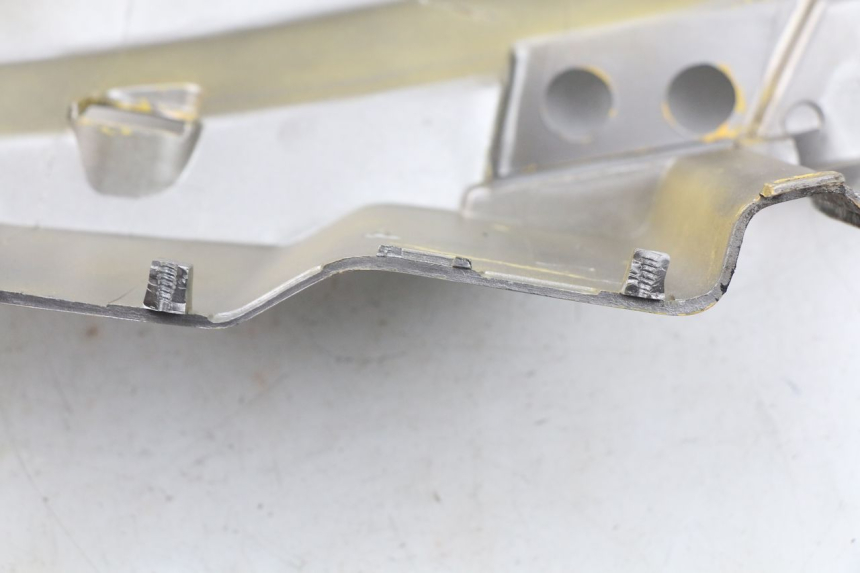 photo de RIGHT REAR SIDE PANEL KYMCO AGILITY 4T 50 (2005 - 2018) - Surface and material condition