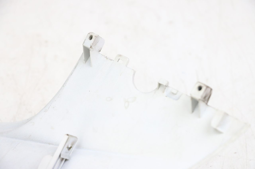 photo de REAR RIGHT PANEL KYMCO AGILITY RS 4T 50 (2009 - 2013) - Zoom on usage condition