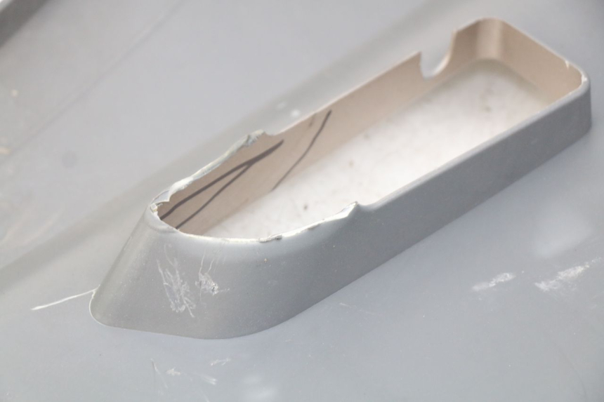 photo de RIGHT REAR SIDE PANEL ECCITY ARTELEC 670 1 (2013 - 2017) - Zoom on usage condition