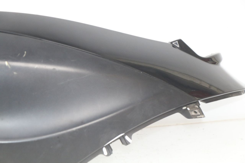 photo de RIGHT REAR SIDE PANEL PIAGGIO BEVERLY 125 (2010 - 2015) - Additional view of the item