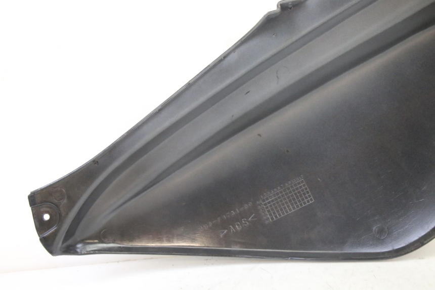 photo de RIGHT REAR SIDE PANEL MBK BOOSTER NEXT GENERATION 50 (1995 - 1998) - Additional view of the item