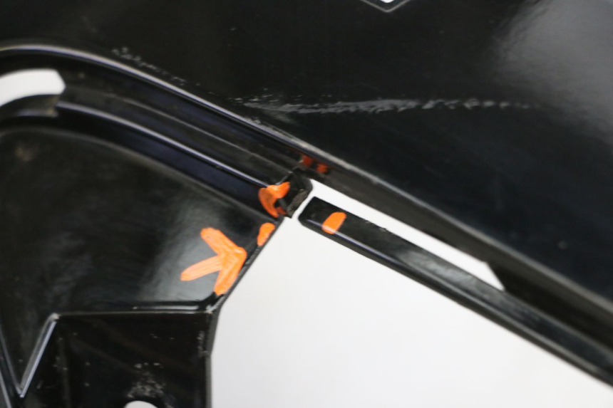 photo de REAR RIGHT PANEL SUZUKI BURGMAN 125 (2007 - 2014) - Markings and original references