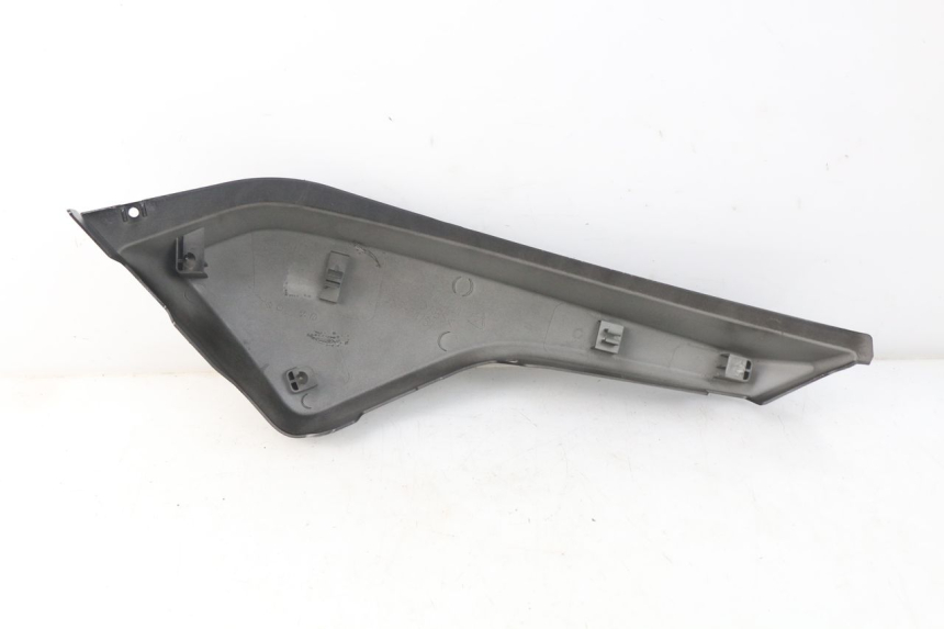 photo de RIGHT REAR SIDE PANEL YAMAHA BW'S BWS 125 (2010 - 2013) - Alternative perspective