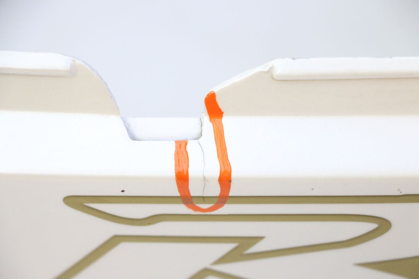 photo de RIGHT REAR SIDE PANEL HONDA CBR RR FIREBLADE 900 (1992 - 1994) - Component detail