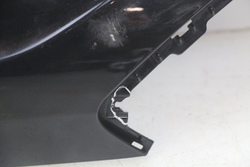 photo de RIGHT REAR SIDE PANEL PEUGEOT CITYSTAR 125 (2011 - 2017) - Distinctive features