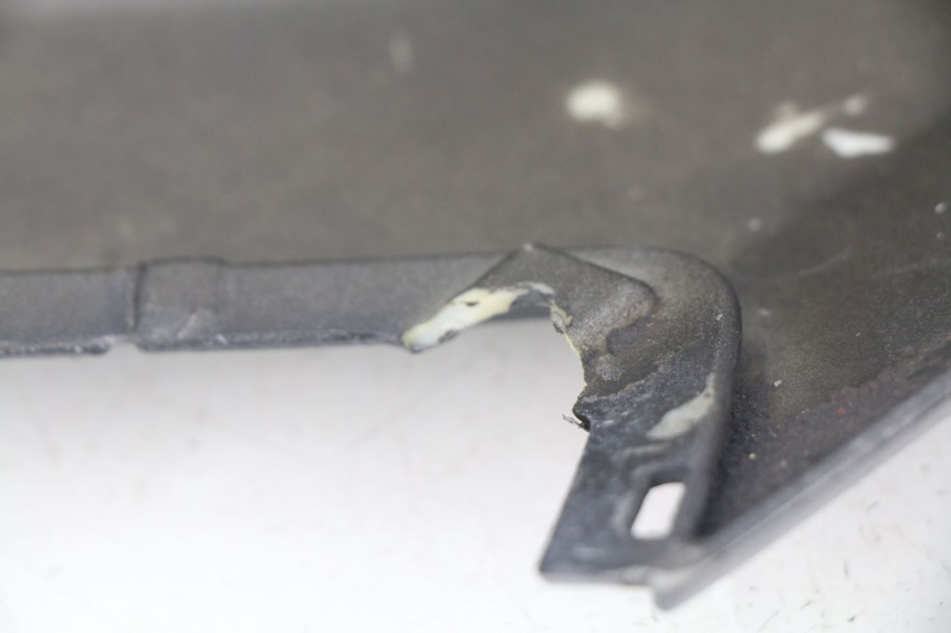 photo de RIGHT REAR SIDE PANEL PEUGEOT CITYSTAR 50 (2013 - 2017) - Technical close-up