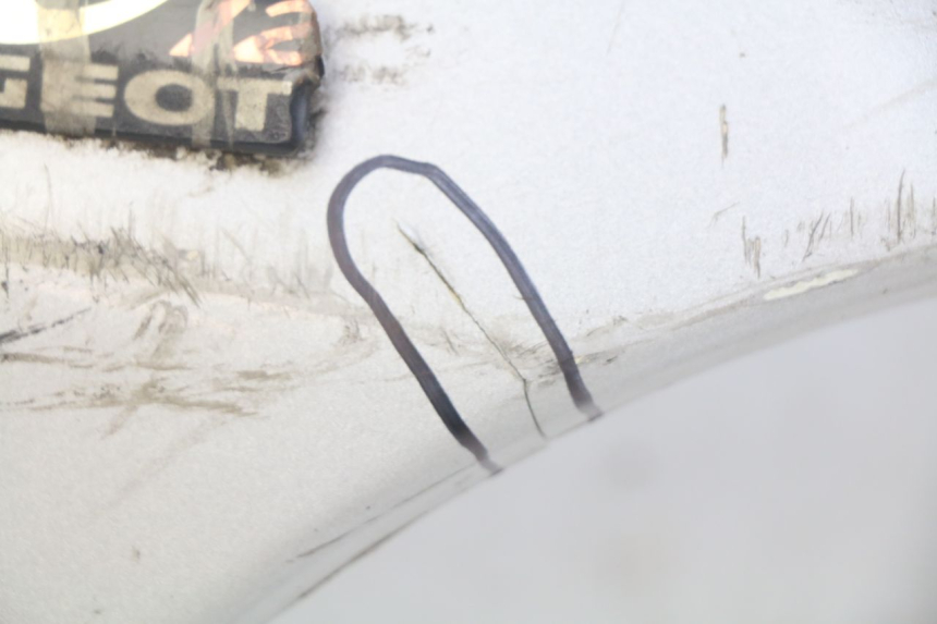 photo de RIGHT REAR SIDE PANEL PEUGEOT ELYSEO 125 (1999 - 2004) - Distinctive features