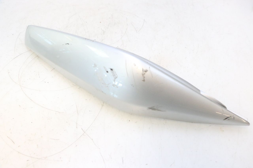 photo de REAR RIGHT PANEL KAWASAKI ER-6 ER6 N 650 (2005 - 2009) - Fixing points details