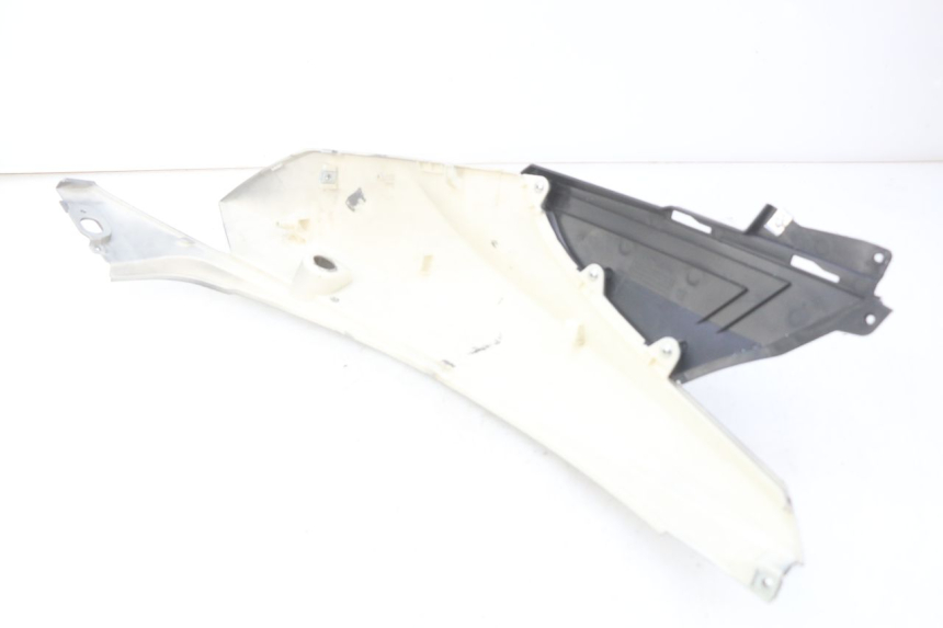 photo de RIGHT REAR SIDE PANEL JM MOTORS EVOLIS 4T 50 (2018 - 2022) - Zoom on usage condition