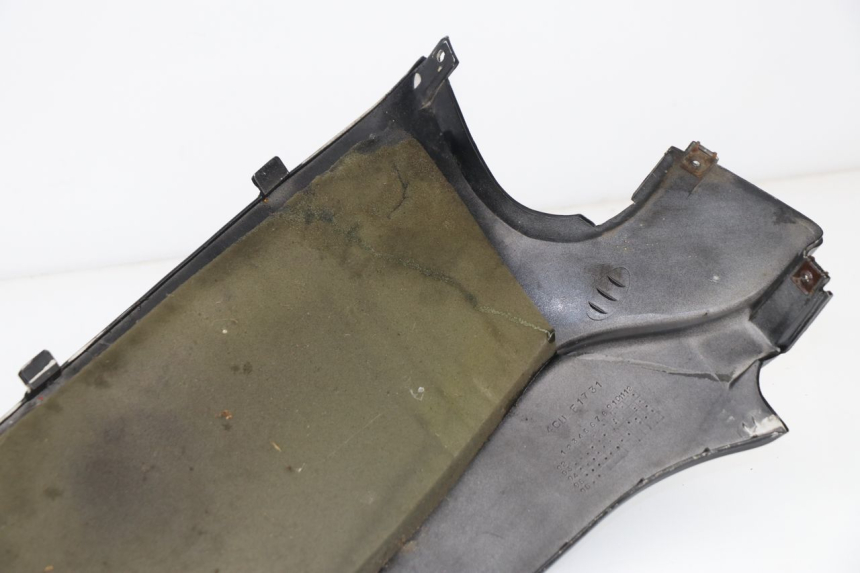 photo de REAR RIGHT PANEL MBK EVOLIS 50 (1992 - 1998) - Technical close-up