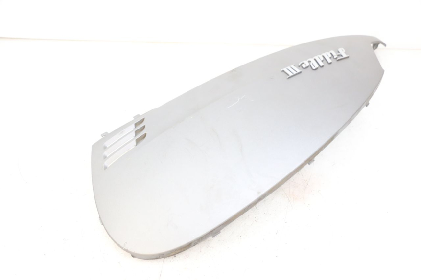 photo de RIGHT REAR SIDE PANEL SYM FIDDLE 3 III 125 (2014 - 2020) - Technical close-up