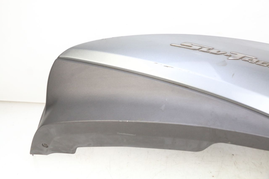 photo de RIGHT REAR SIDE PANEL HONDA FJS SILVERWING SILVER WING 400 (2009 - 2016) - Alternative angle