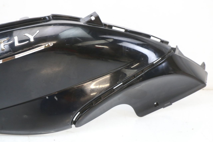photo de REAR RIGHT PANEL PIAGGIO FLY 2T 50 (2004 - 2017) - Zoom on usage condition