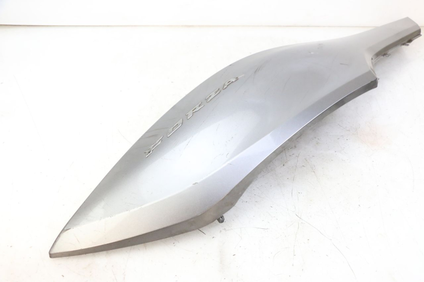 photo de REAR RIGHT PANEL HONDA FORZA ABS 300 (2013 - 2017) - Component zoom