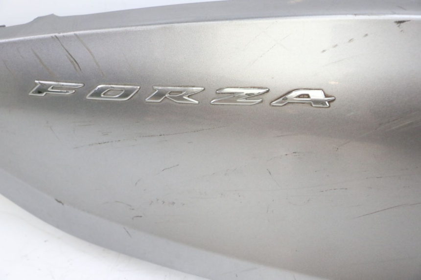 photo de REAR RIGHT PANEL HONDA FORZA ABS 300 (2013 - 2017) - Supplementary product photo