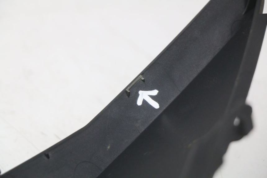 photo de RIGHT REAR SIDE PANEL HONDA FORZA 125 (2015 - 2016) - Technical close-up