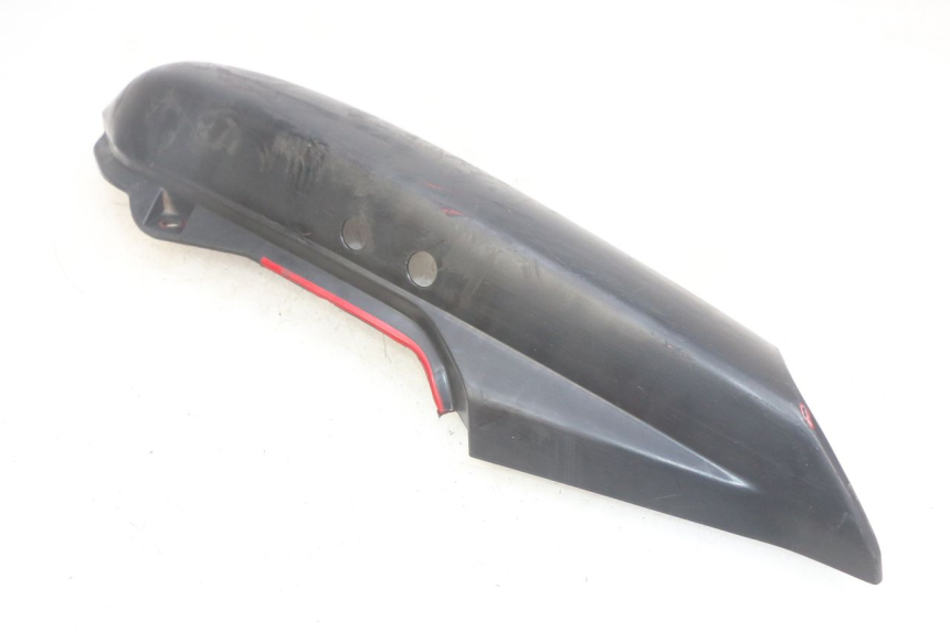 photo de RIGHT REAR SIDE PANEL YAMAHA FZS FAZER 600 (1998 - 2001) - Technical close-up