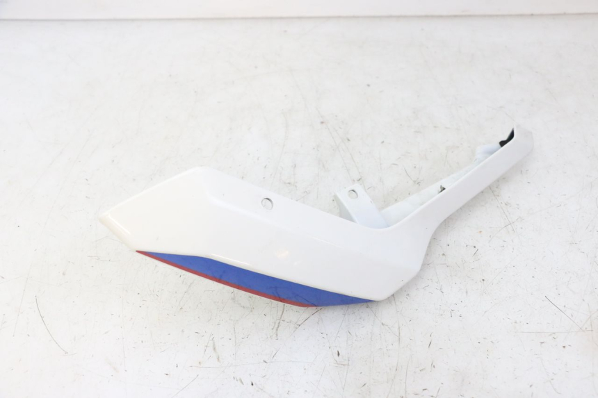 photo de REAR RIGHT PANEL BMW G310 R 310 (2016 - 2020) - Technical close-up