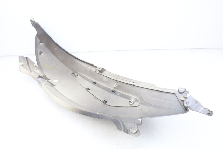 photo de RIGHT REAR SIDE PANEL PEUGEOT GEOPOLIS 400 (2007 - 2013) - Alternative perspective