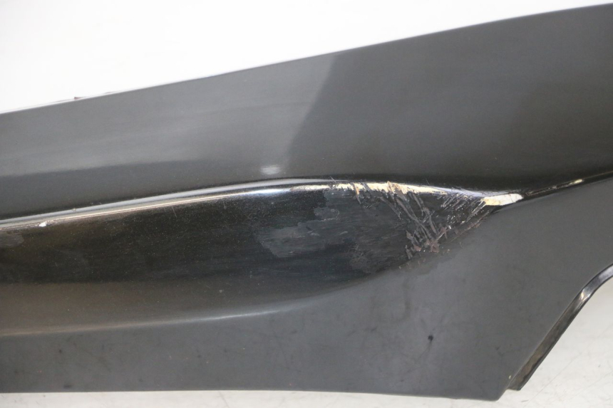 photo de REAR RIGHT PANEL GILERA NEXUS 300 (2008 - 2013) - Distinctive features