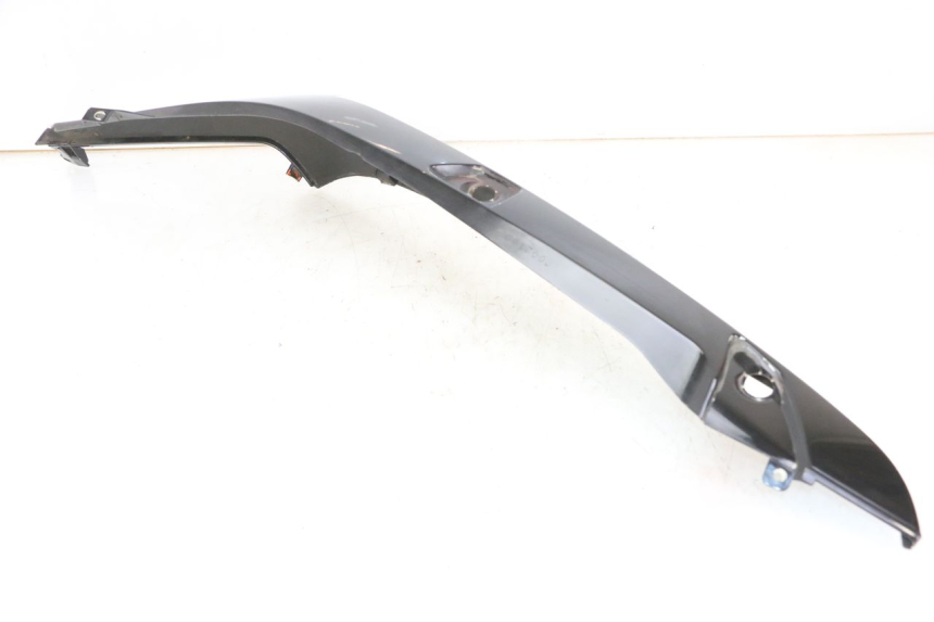 photo de REAR RIGHT PANEL GILERA NEXUS 300 (2008 - 2013) - Surface and material condition