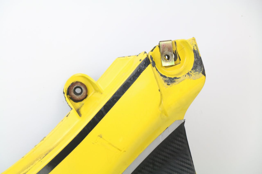 photo de REAR RIGHT PANEL SUZUKI GSXF GSX F 600 (1988 - 1997) - Distinctive features